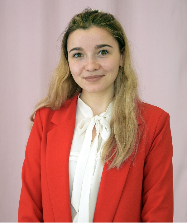 Ивлева Оксана Владимировна.
